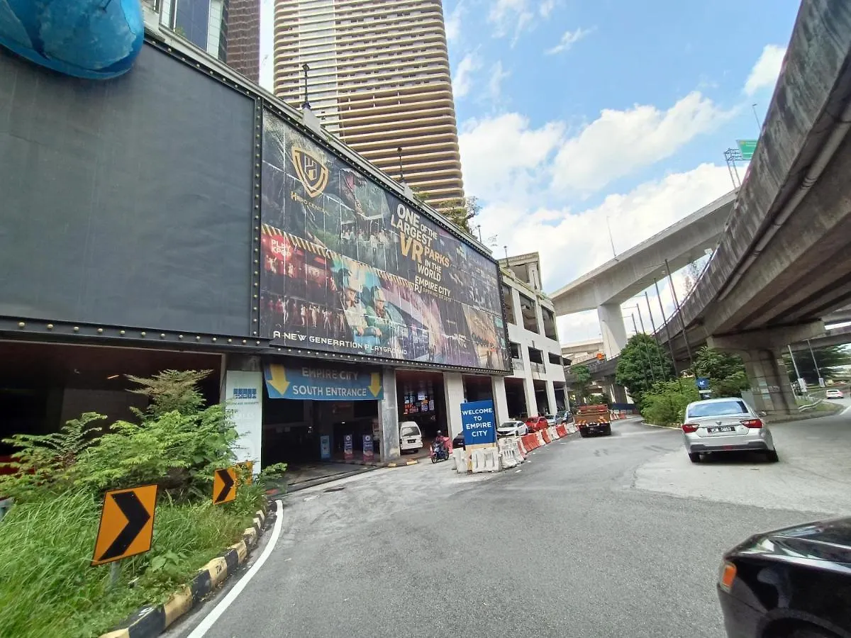 Halo Sunday Empire City By Kenangan Home 4 Paxs Room Petaling Jaya 0*,